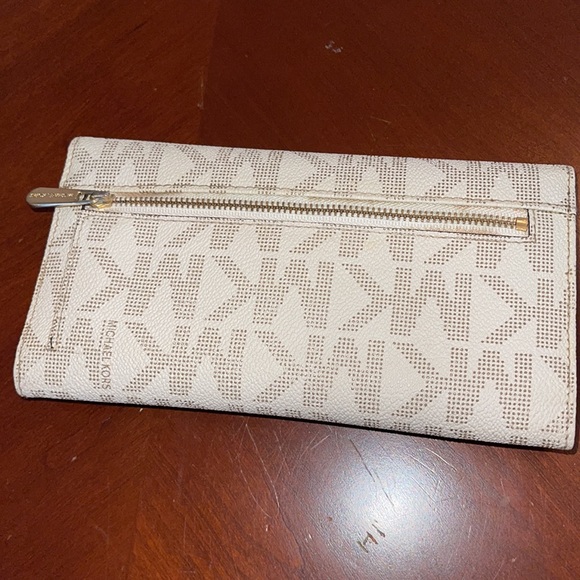 Michael Kors Envelope Style Snap Wallet Large Logo - Picture 3 of 7